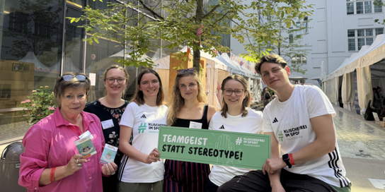 Gruppenfoto vom Tag der offenen Tür